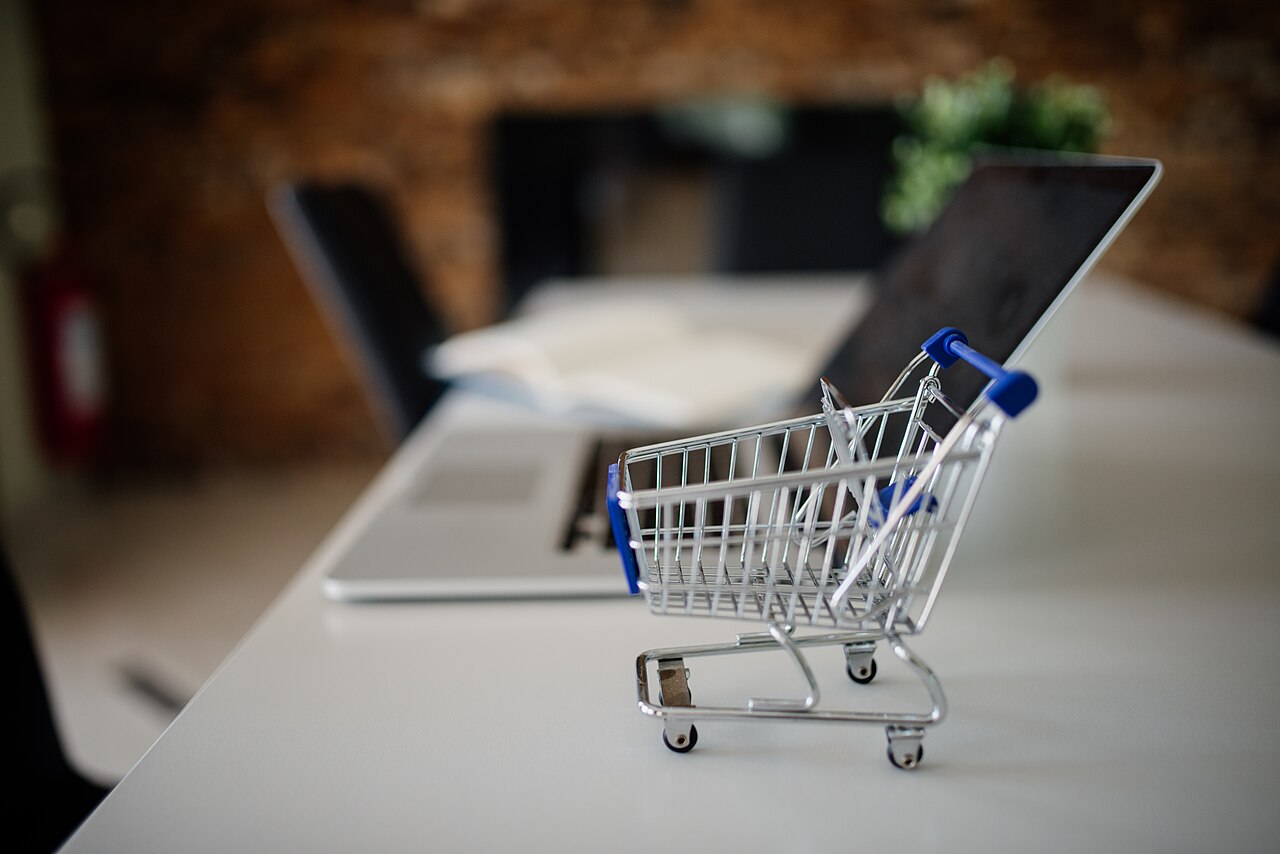 Dropshipping : comment débuter en 2026 (guide complet, étapes, légalité)
